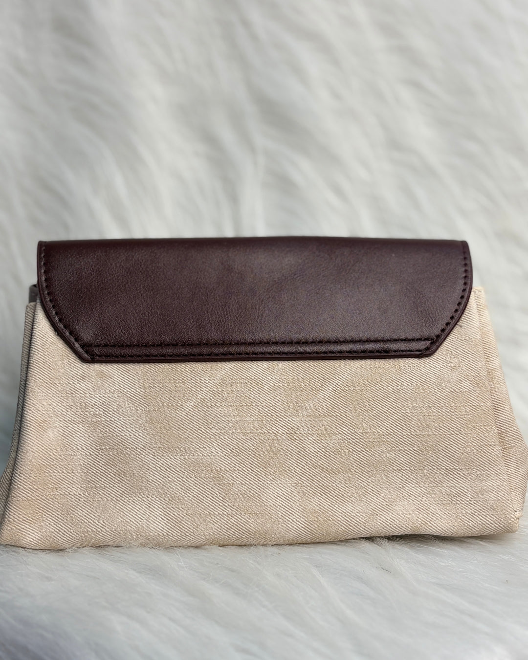 Elegance Clutch