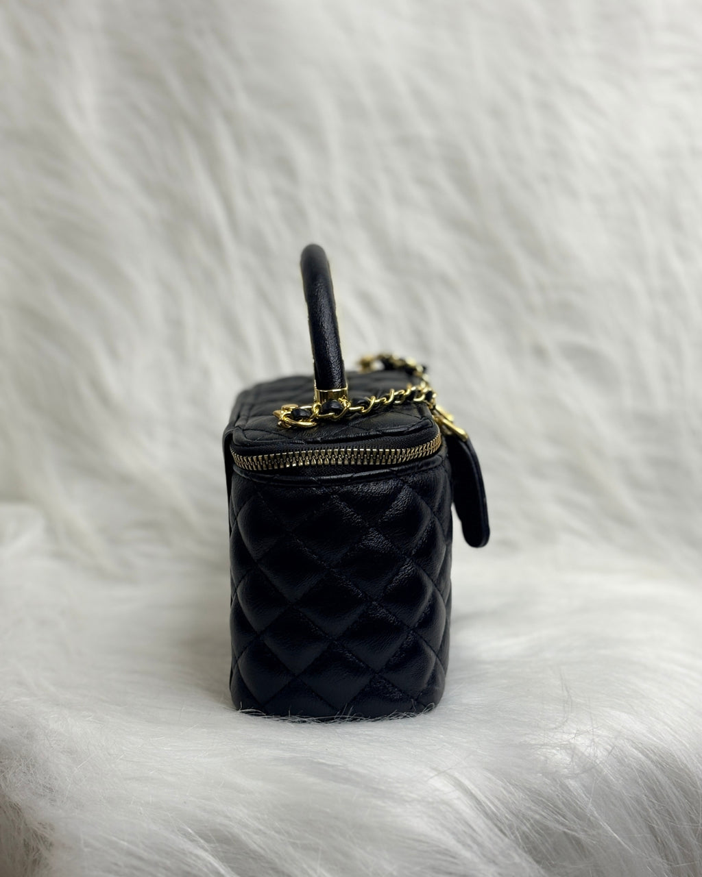 The Luxe Vanity