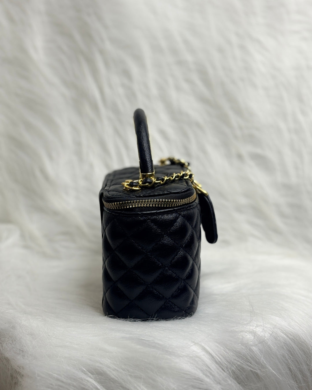 The Luxe Vanity