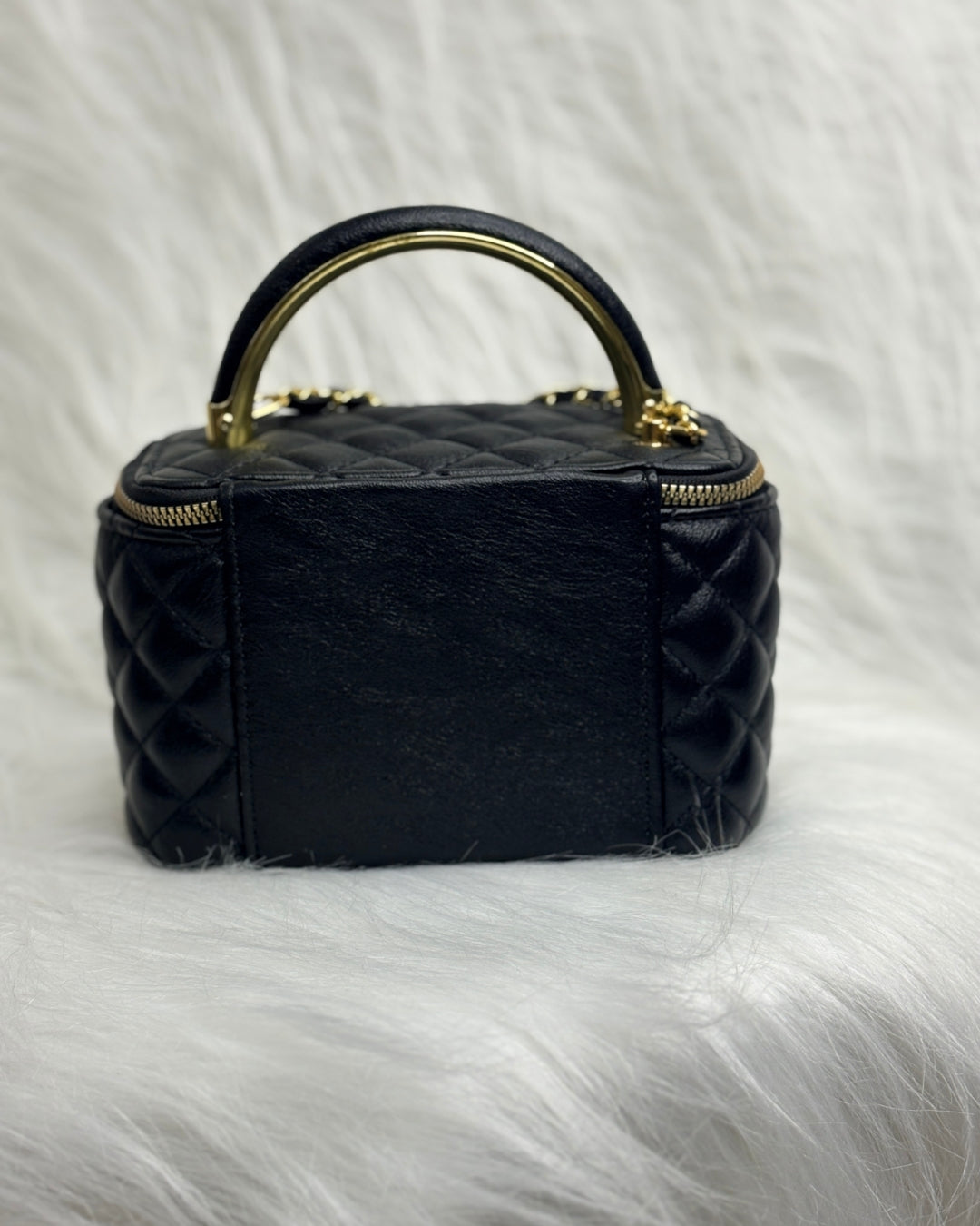 The Luxe Vanity