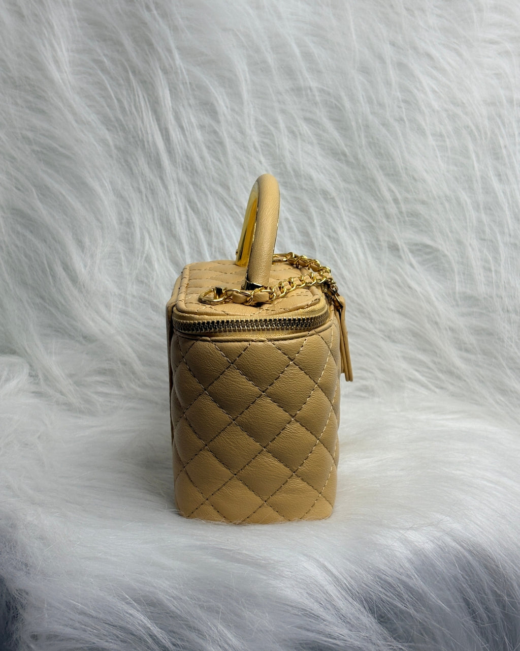 The Luxe Vanity