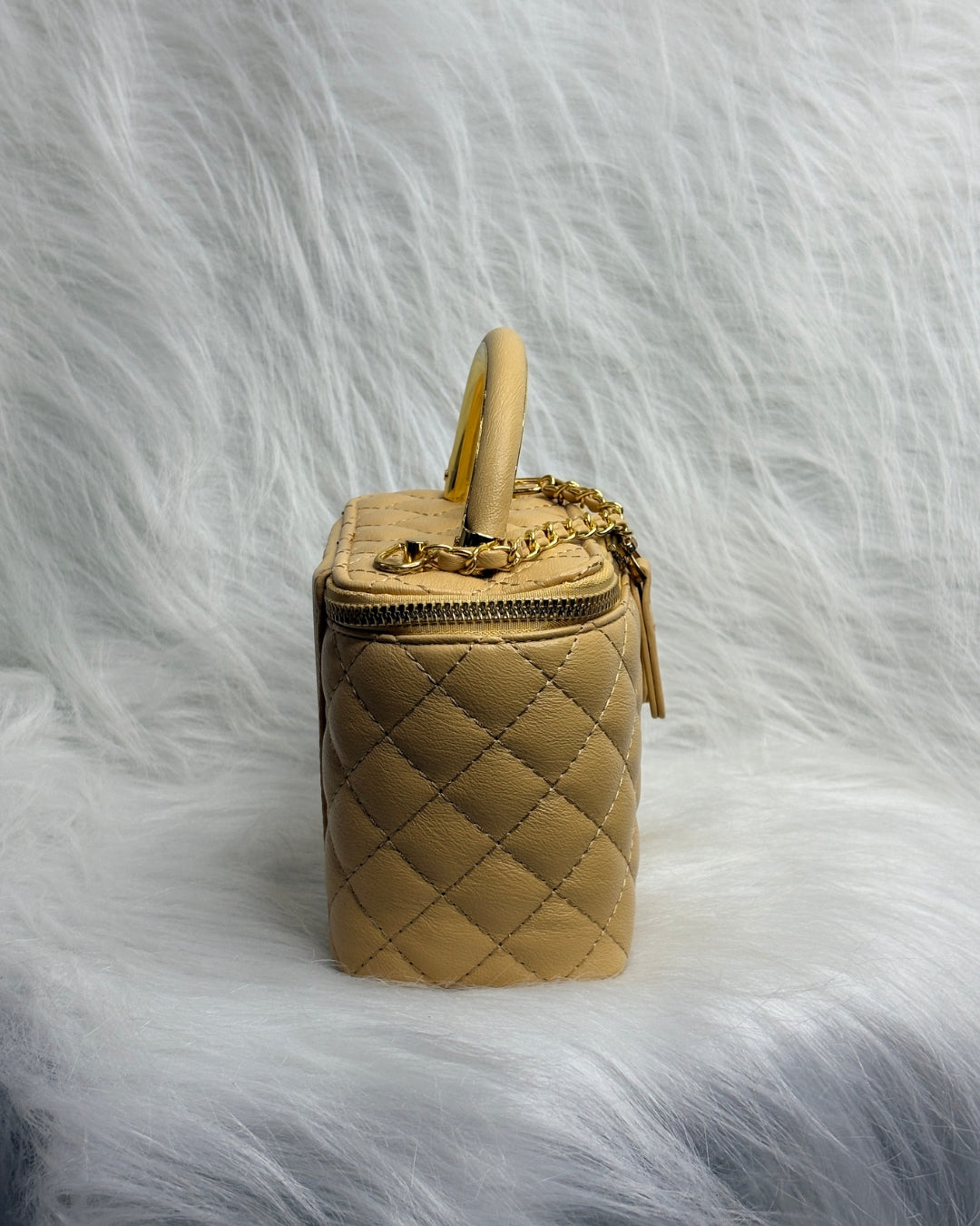 The Luxe Vanity