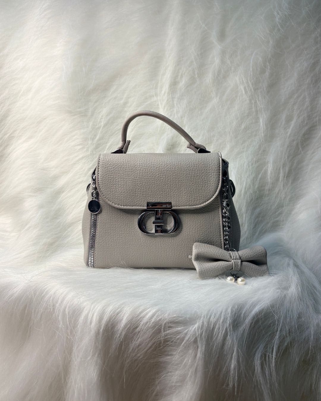 The Chic Bow