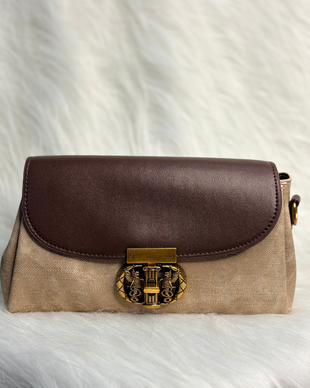 Elegance Clutch
