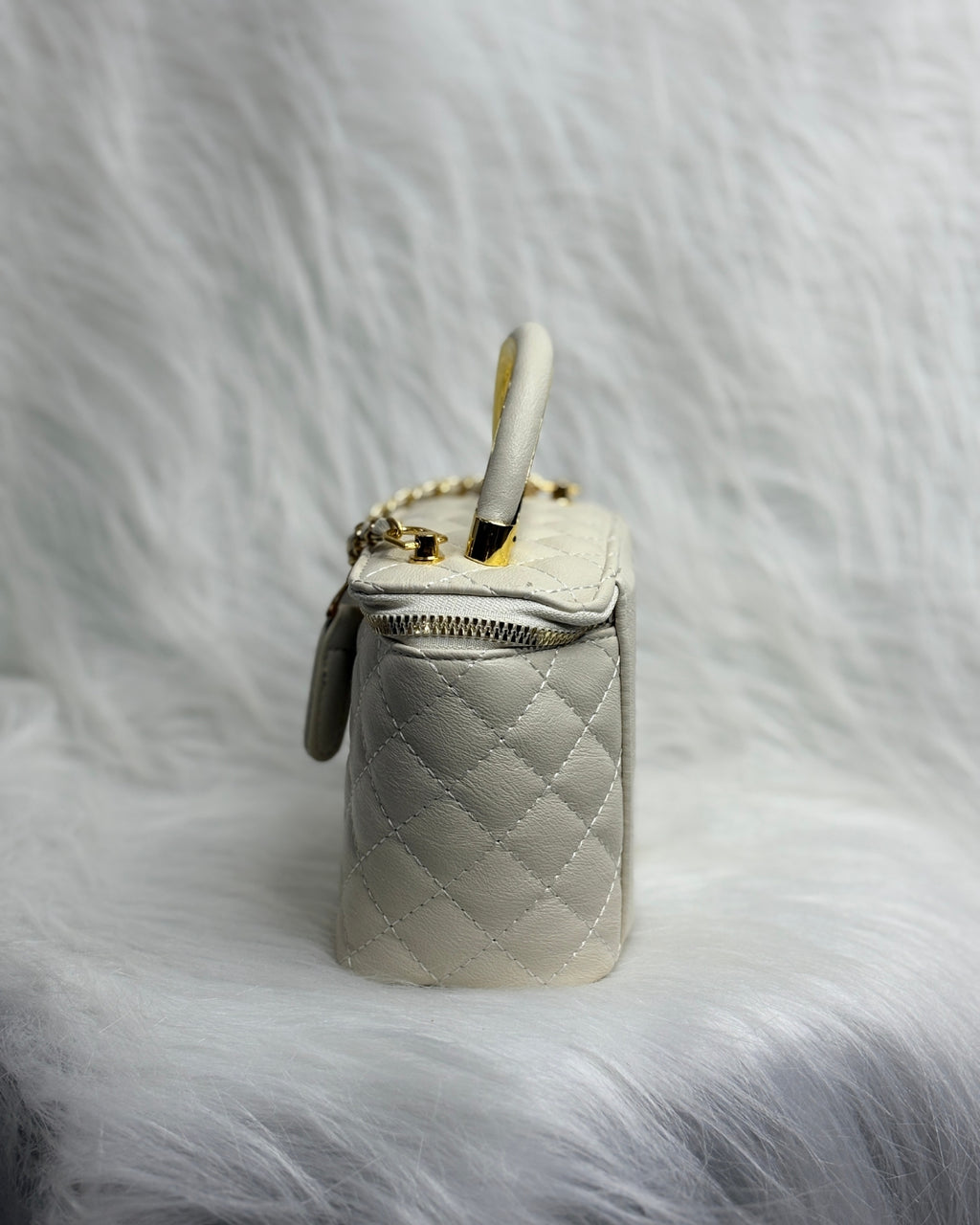 The Luxe Vanity