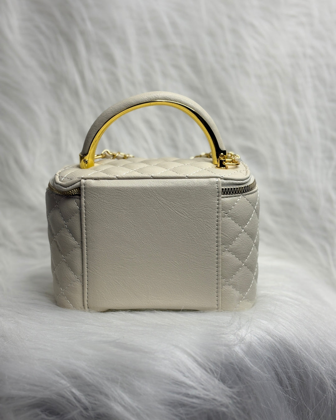 The Luxe Vanity