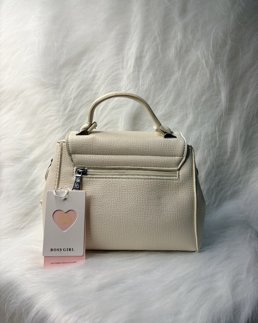 The Chic Bow