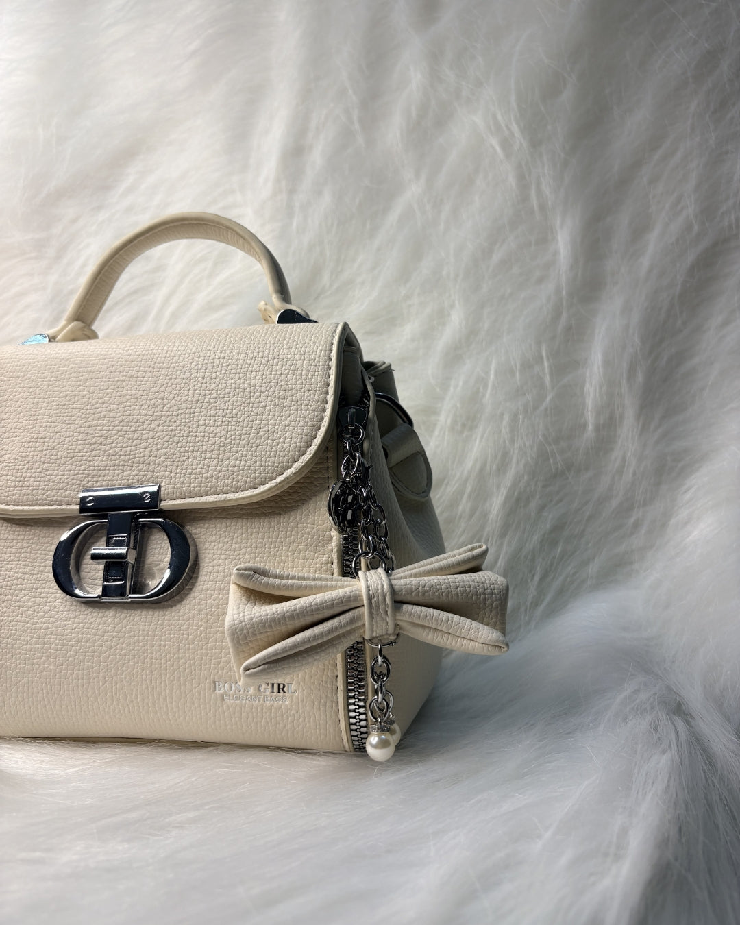 The Chic Bow